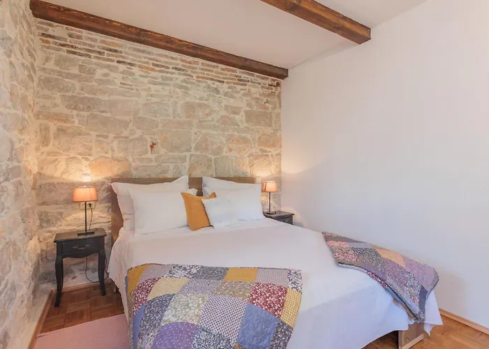 Traditionelles Steinhaus Am In By Interhome
