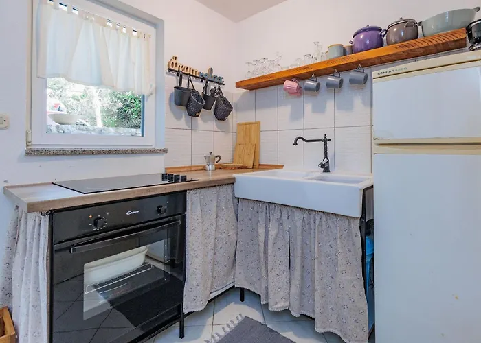 Traditionelles Steinhaus Am In By Interhome Dom wakacyjny Preko
