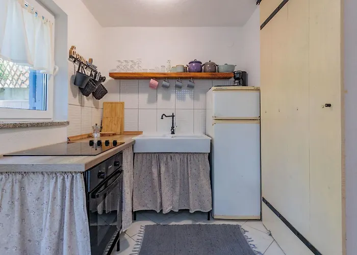 Traditionelles Steinhaus Am In By Interhome Preko